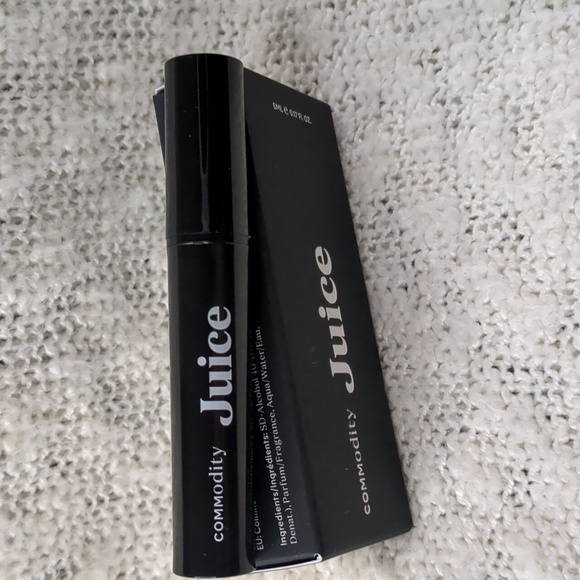 Commodity Juice in Scent Space: Expressive, 5ml/0.17fl oz - Picture 9 of 9